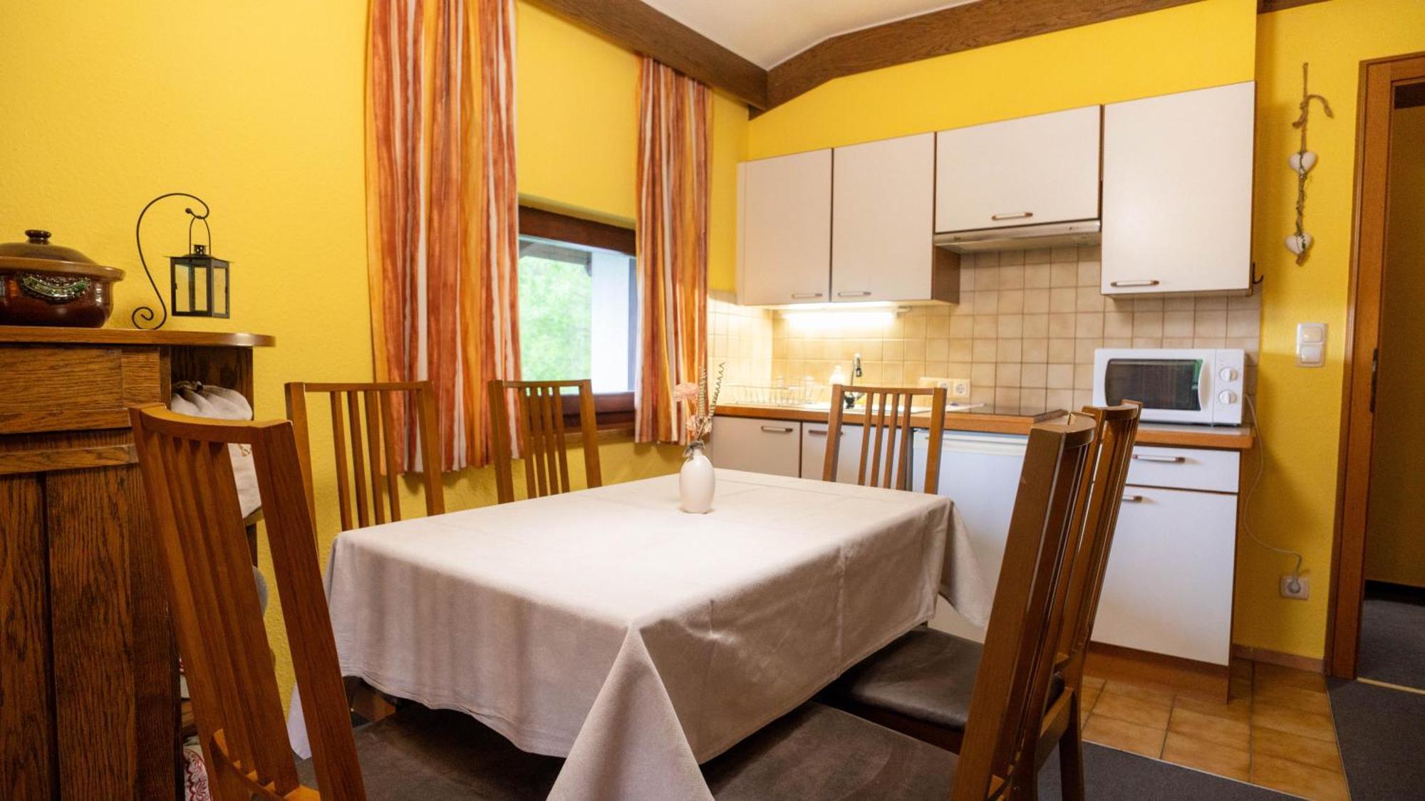Haus Anna - Kaernten Card Im Sommer Inklusive Apartment Bad Kleinkirchheim